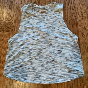 Lululemon crop top